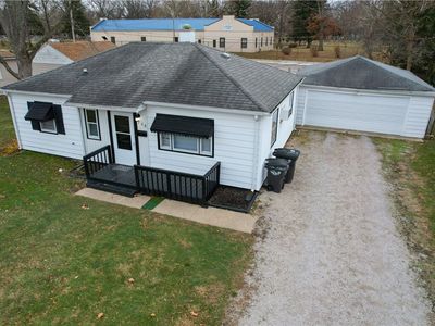 208 Lindenwood Dr, Danville, IL, 61832