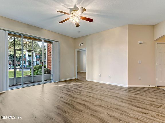 5th image of 785 OAKLEAF PLANTATION Parkway #1514