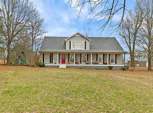 10430 Middleburg Rd, Lexington, TN 38351
