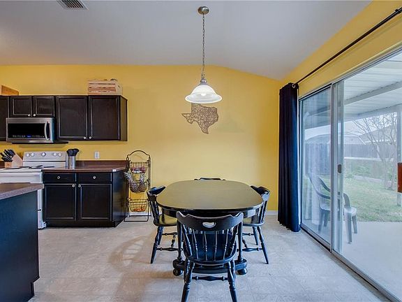 5th image of 104 Jennie Marie Cir