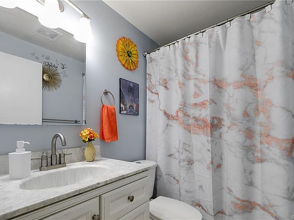 5th image of 9642 Springfield Woods Cir #9642