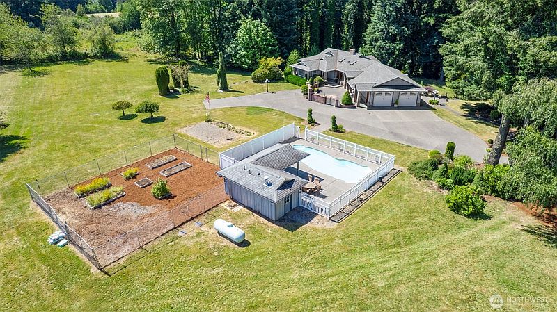 2nd image of 18525 Paulson Street SW