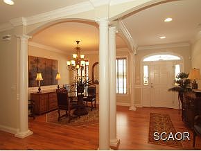 5th image of 14 Lewis Dr