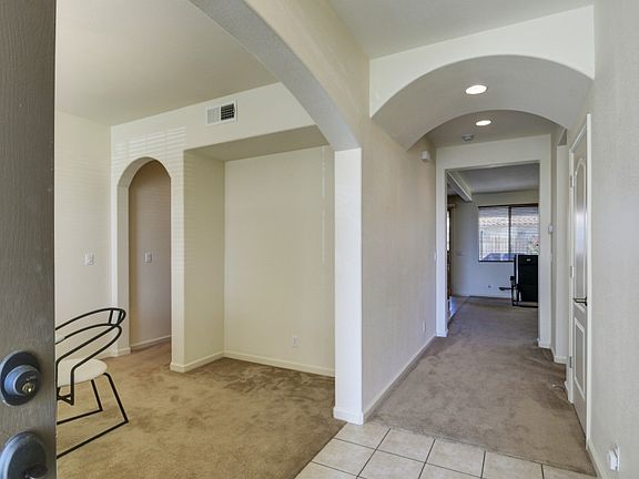 4th image of 1460 Beford St