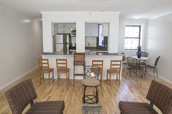 Sold by Scott Kinder, LREB | media 10