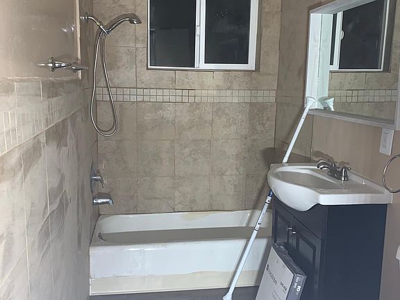 3rd image of 6700 Laurelgrove Ave APT 15