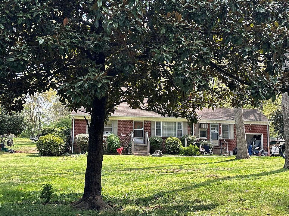 1st image of 655 Naomi Ave