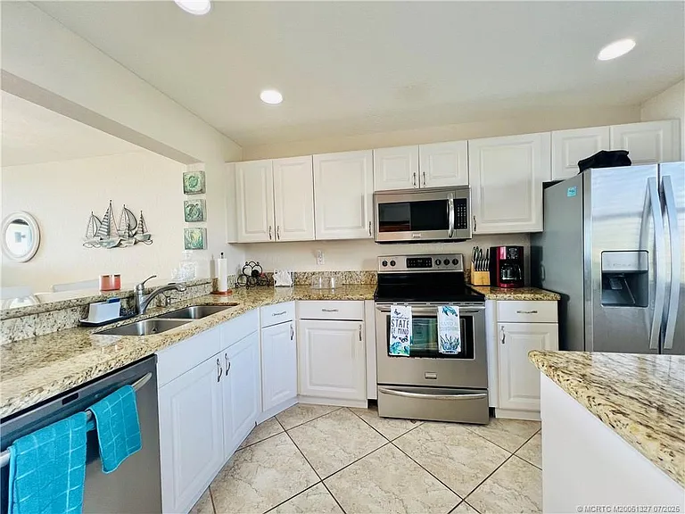 4250 N Highway A1A #302 — Photo 4