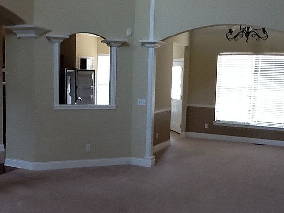 Kitchen & dining room