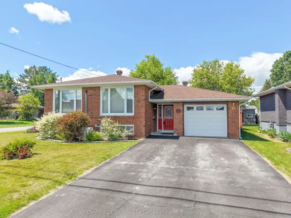 41 Michaud St, West Nipissing, ON P2B 1B6