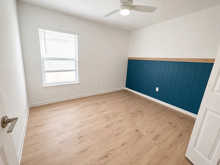 Dockside Dr — Photo 11