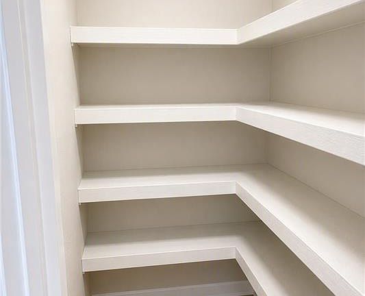 walk in pantry