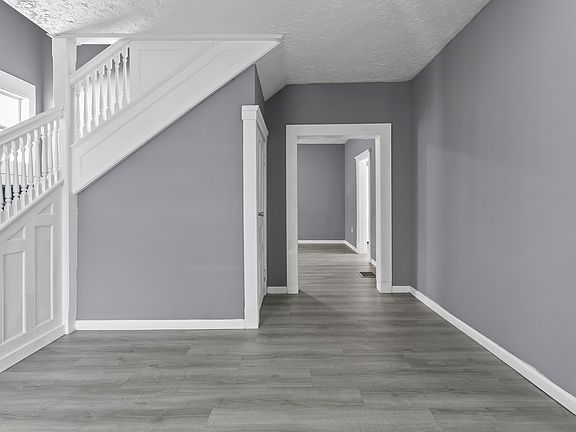 5th image of 1130 W Congress Ave