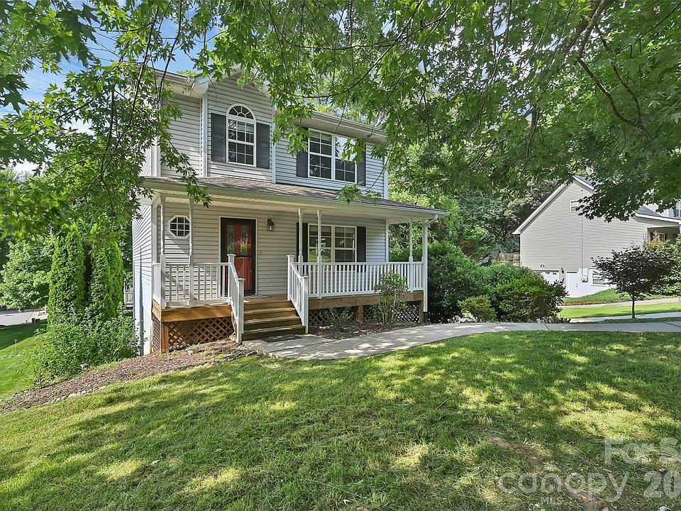 1st image of 11 Ridgeland Ln