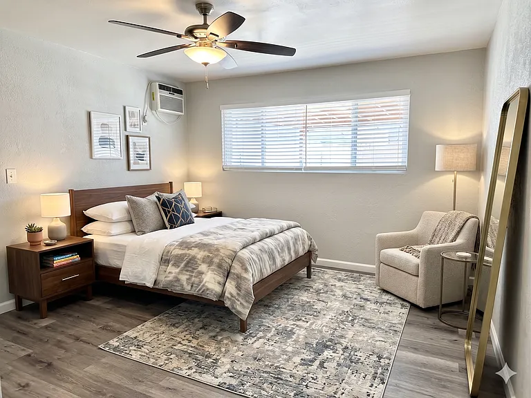 412 N 17th Dr #4 — Photo 7