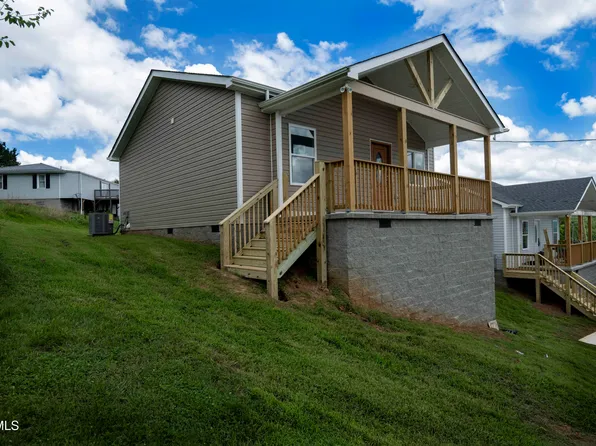 1724 Pendleton St, Kingsport, TN 37660