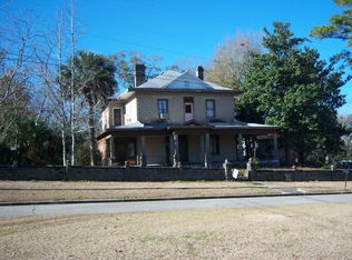 825 5th St, Florala, AL 36442