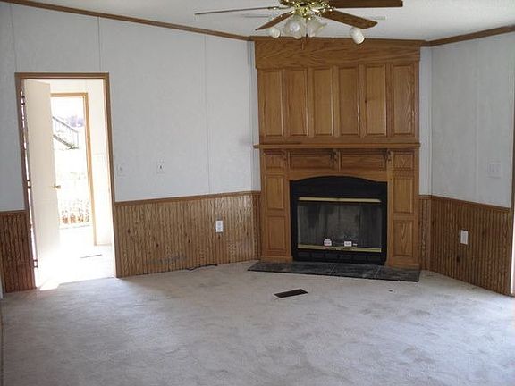 5th image of 1026 Cass St