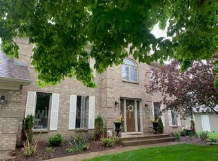 11854 Thornhill Rd, Eden Prairie, MN 55344