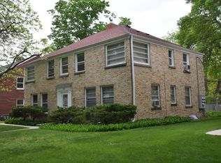 4865 N Mohawk Ave APT 2, Glendale, WI 53217