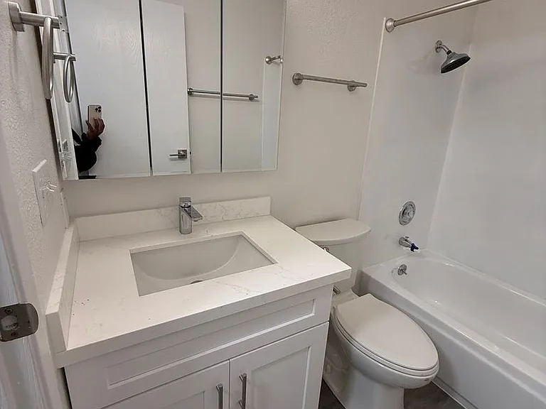 Lawton Park Villas- One month free- 2 Bed / 2 Bath Space to Live, Room to Breathe, All Yours. Mag... — Photo 22