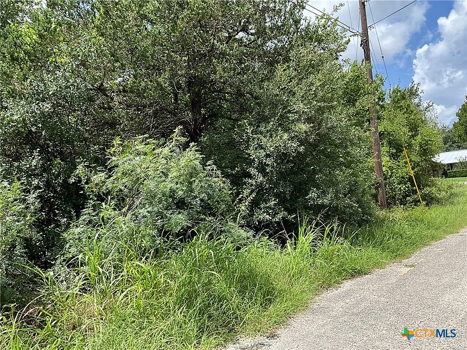 2nd image of Whippoorwill Dr