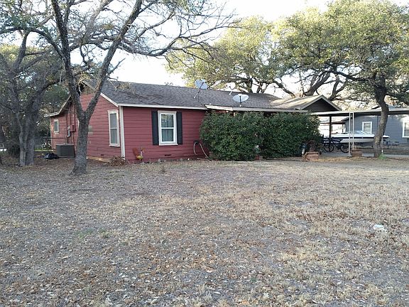 3rd image of 1407 Oakland Dr