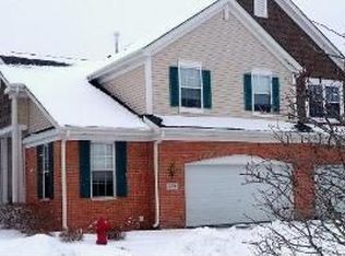 377 Wolcott Ln, Batavia, IL 60510