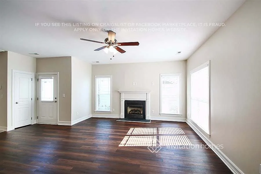 20229 Colony Point Ln Cornelius, NC 28031 — Photo 4