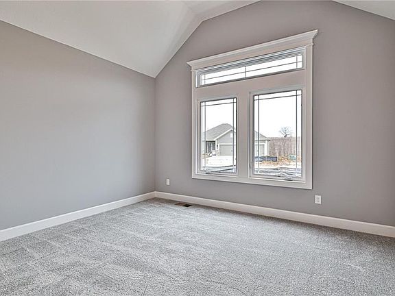 5th image of 10209 N Corrington Ave