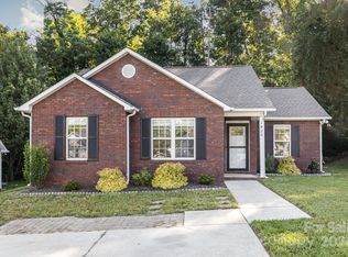 1420 Bells Knox Rd, Charlotte, NC 28214