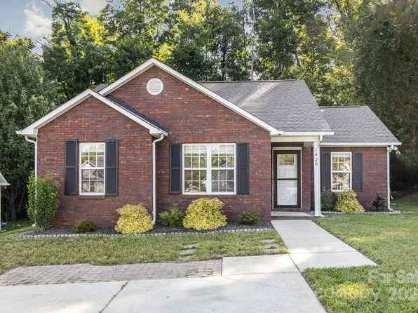 1420 Bells Knox Rd, Charlotte, NC 28214
