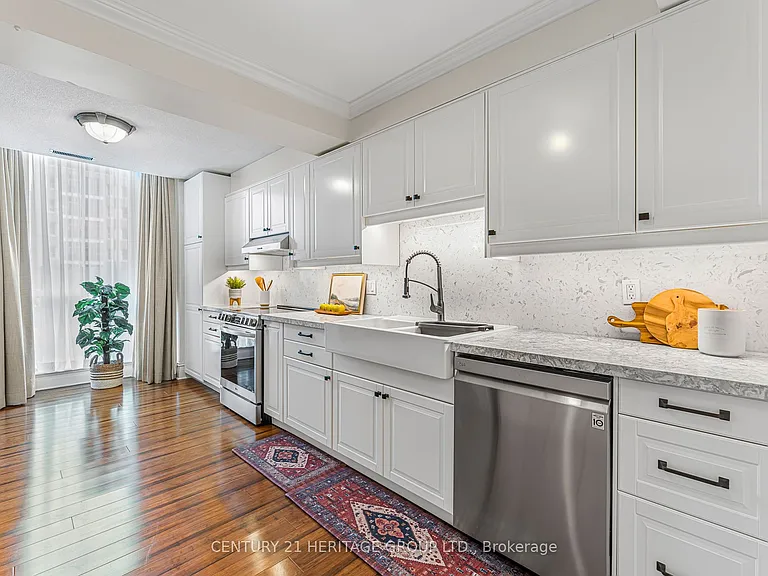67 Caroline St S #102 — Photo 11
