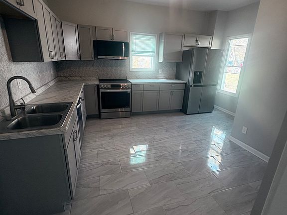 5th image of 313 George Ave APT 1