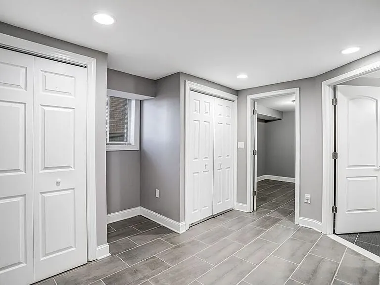 812 Burns St SE — Photo 16