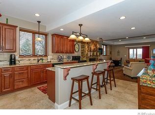 10524 W Peakview Pl #A, Littleton, CO 80127