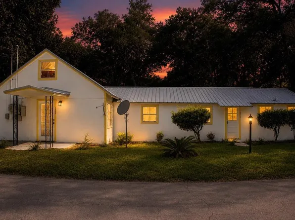 490 John St #A & B, Lake Helen, FL 32744