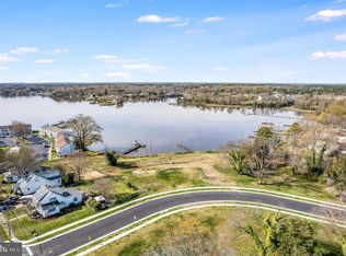 11-300 Lynnhaven Ave, Colonial Beach, VA 22443
