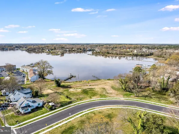 11-300 Lynnhaven Ave, Colonial Beach, VA 22443