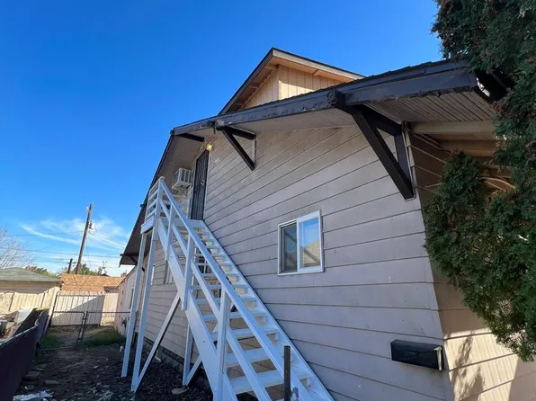 809 S 16th Ave, Yakima, WA 98902