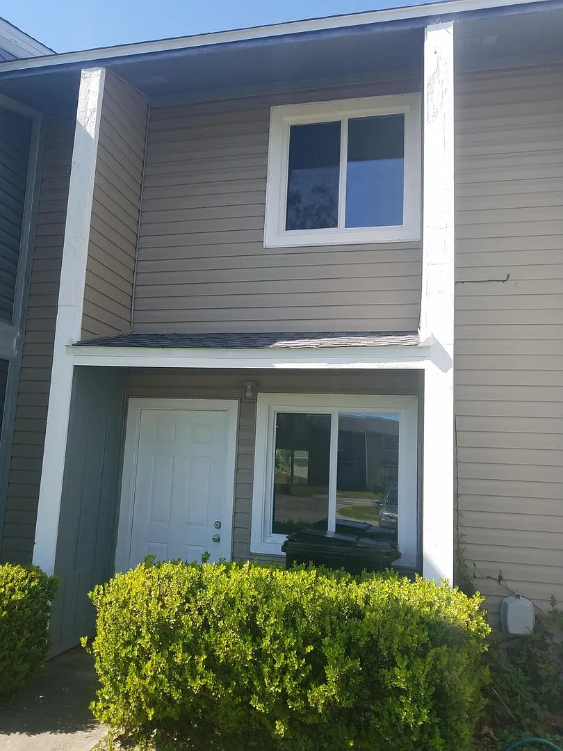 3119 Debra Blvd — Photo 1