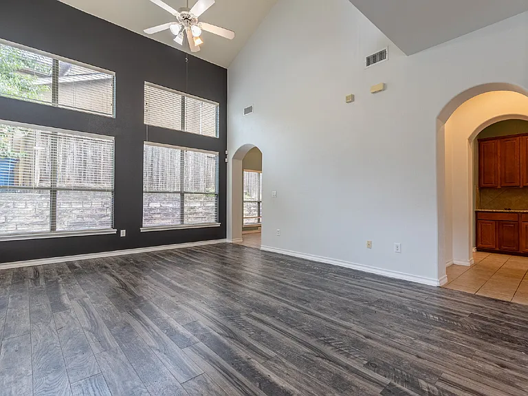 22216 Park Summit Cv — Photo 3