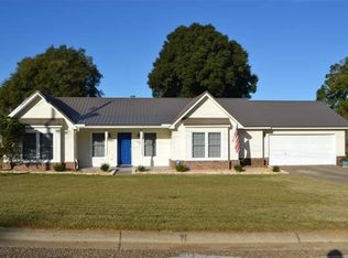 111 Abbey Ln, Enterprise, AL 36330