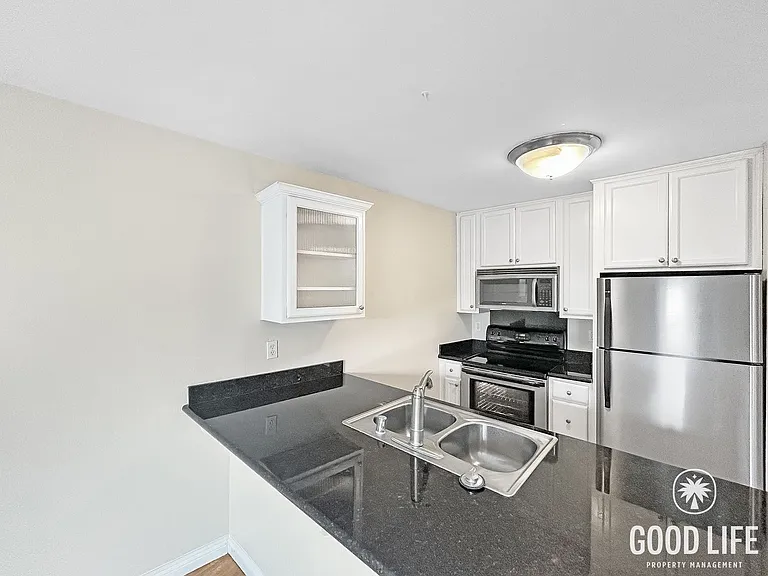 4860 Rolando Ct #10 — Photo 4