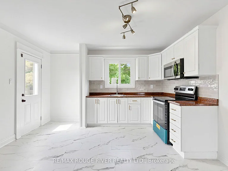 1884 Liverpool Rd — Photo 10