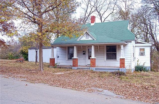 1st image of 800 East St