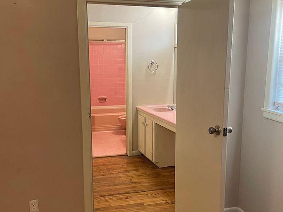 3rd image of 641 S 23rd St