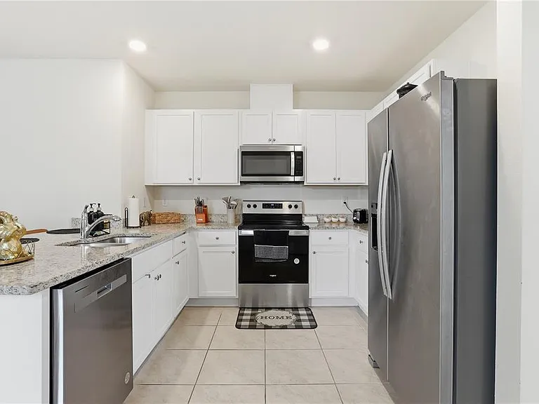 2735 Numa Falls Ave — Photo 12