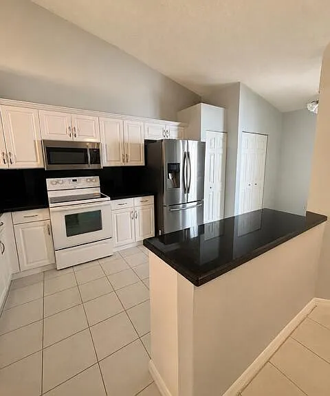 6098 Lake Hibiscus Dr — Photo 10