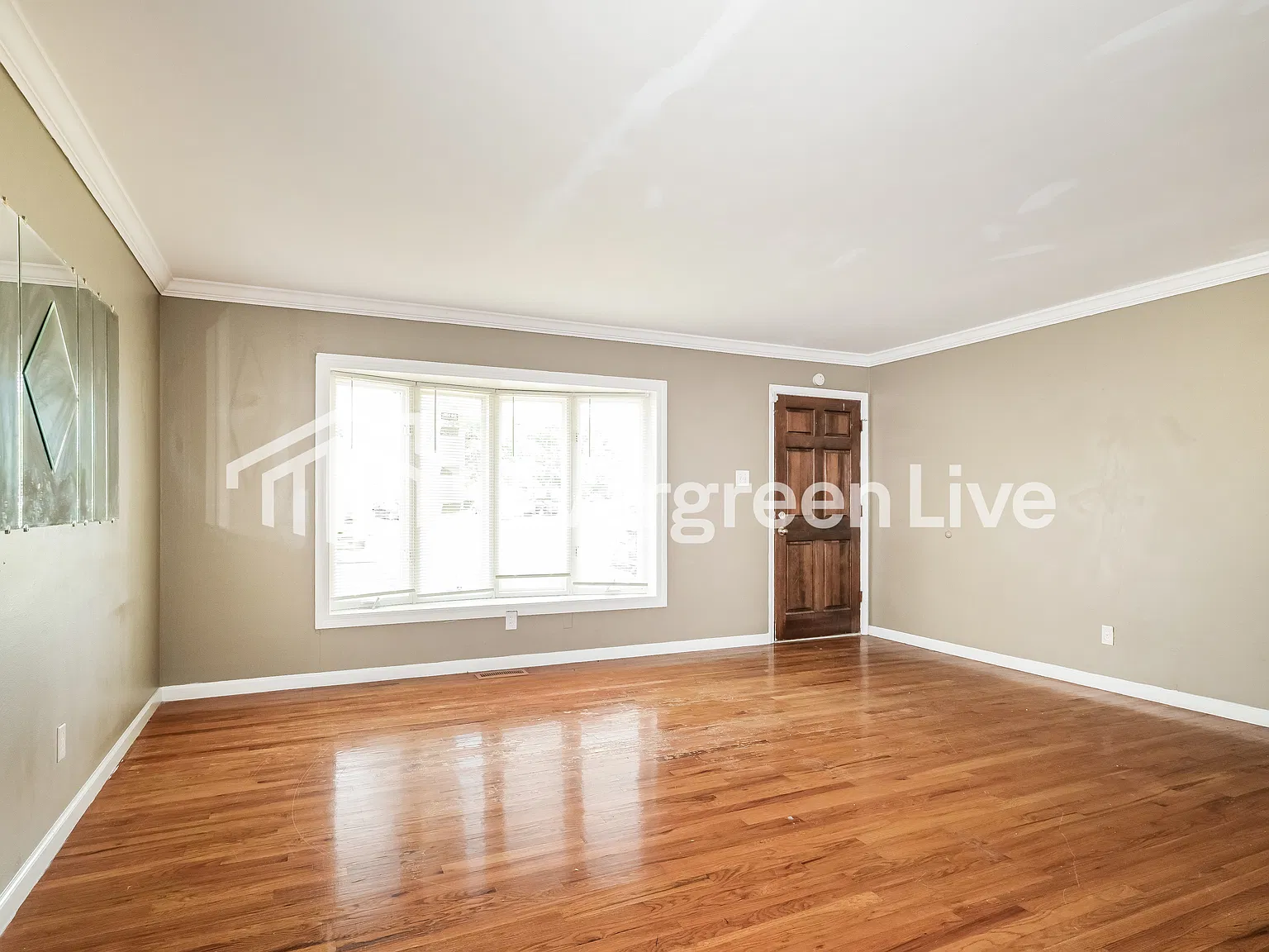 3 bed, 1.5 bath, 1247 sqft, $1,495 — Photo 4